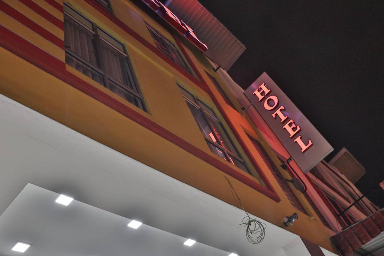 S Rose Hotel Sepang Eksteriør bilde